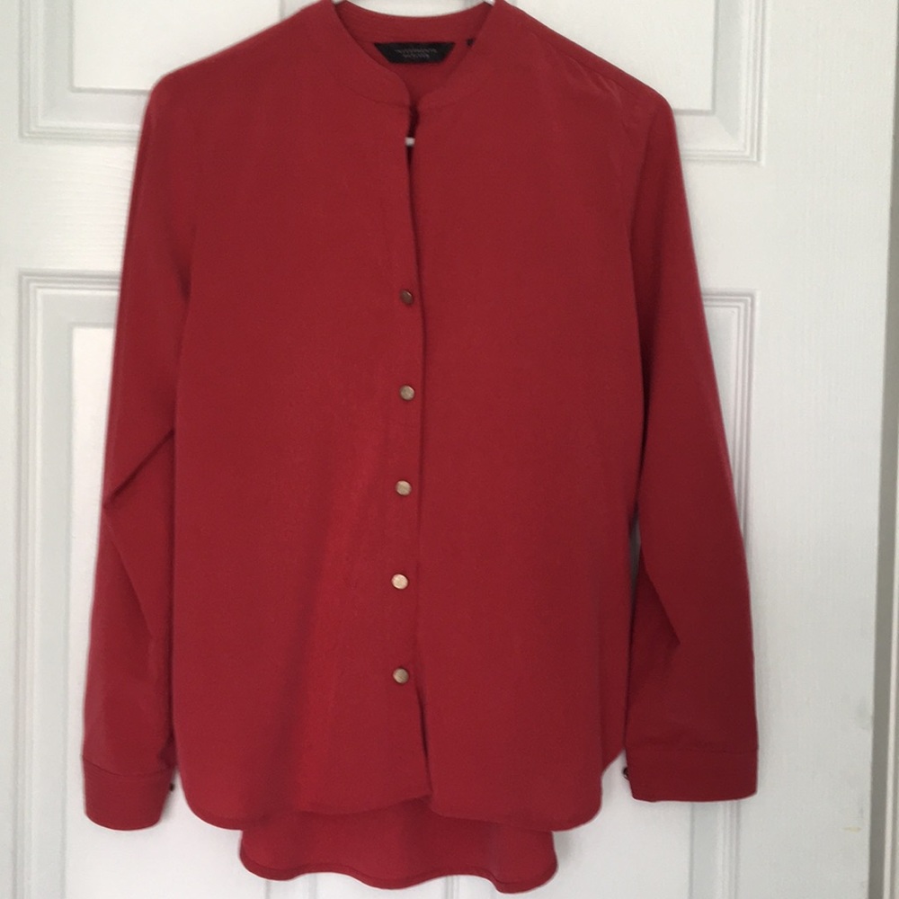 3/$25 Like New Blouse